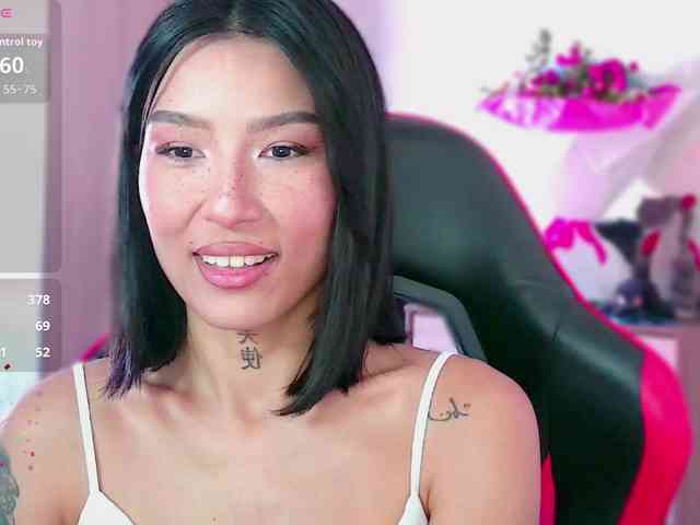 Girl-next-door webcam