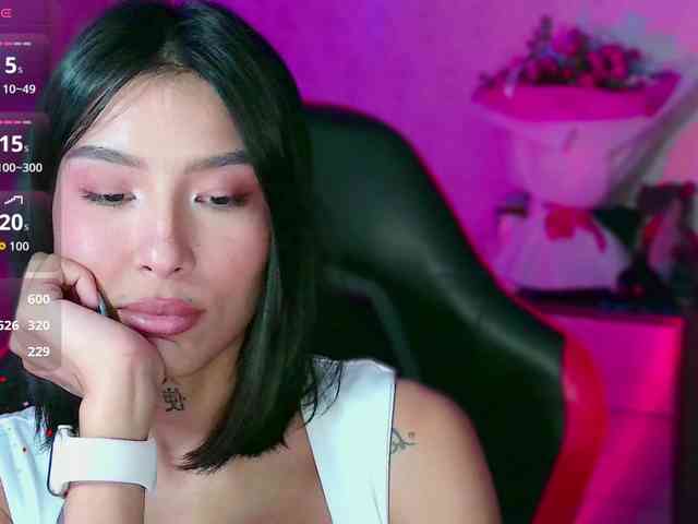Girl-next-door webcam