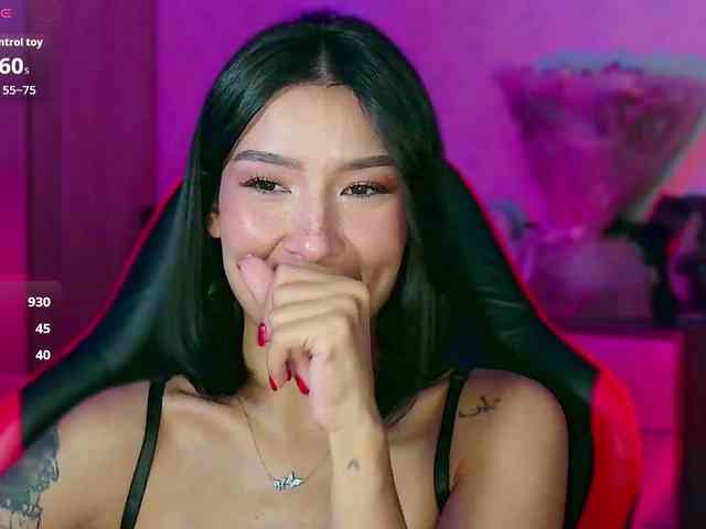 Girl-next-door webcam