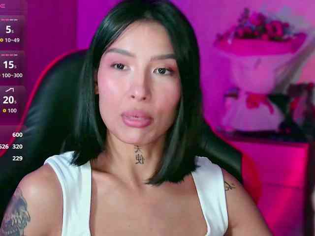 Girl-next-door webcam