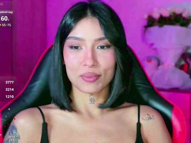 Girl-next-door webcam
