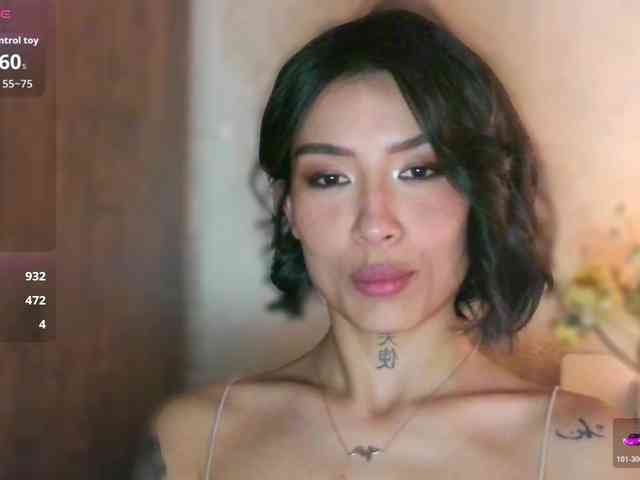 Girl-next-door webcam