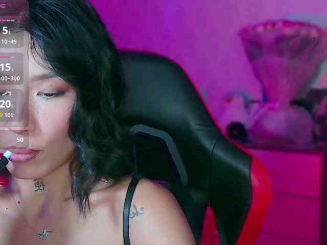 Girl-next-door webcam