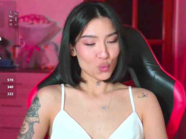 Girl-next-door webcam