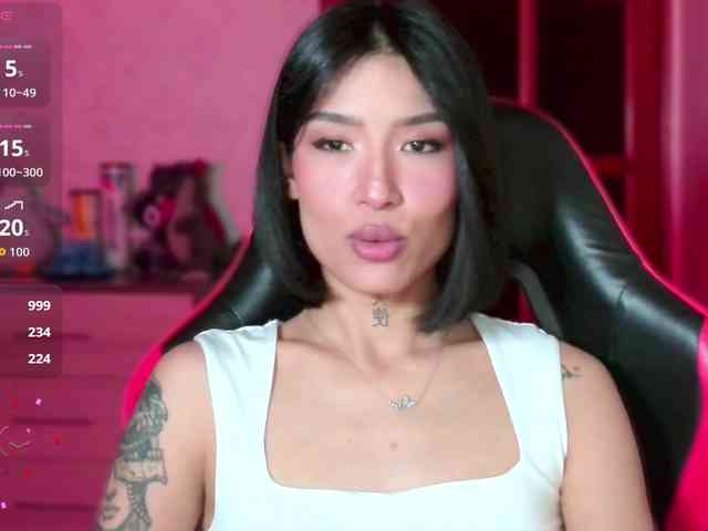 Girl-next-door webcam