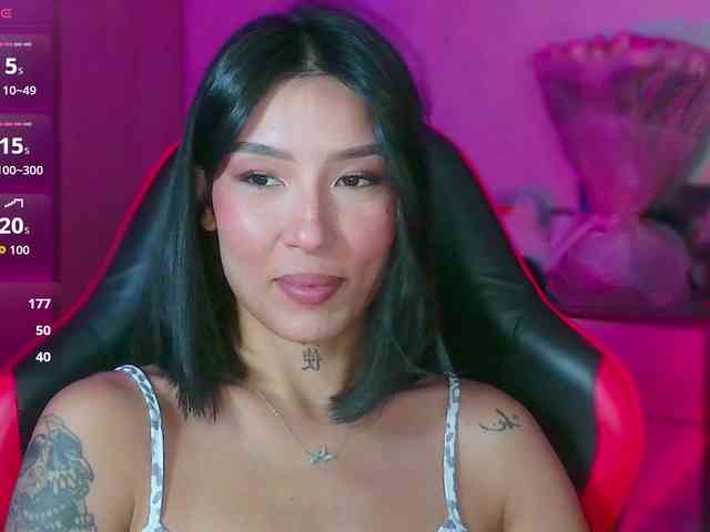 Girl-next-door webcam