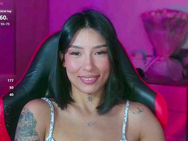 girl-next-door's live room