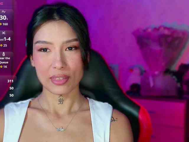 Girl-next-door webcam