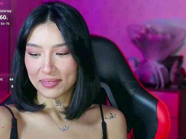Girl-next-door webcam