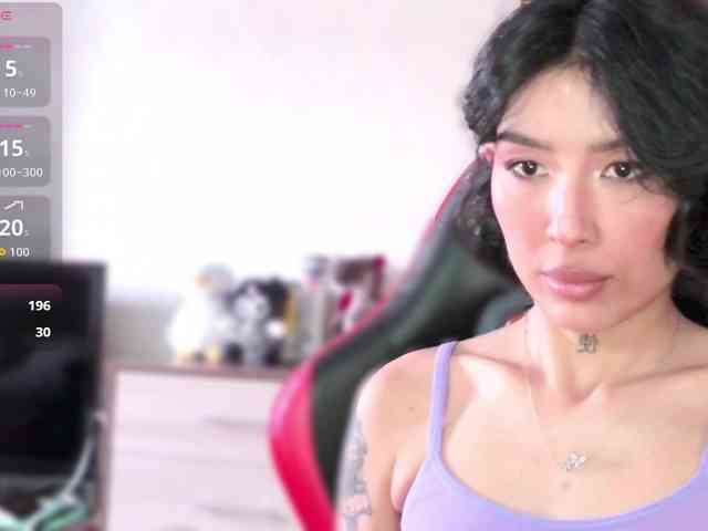 Girl-next-door webcam