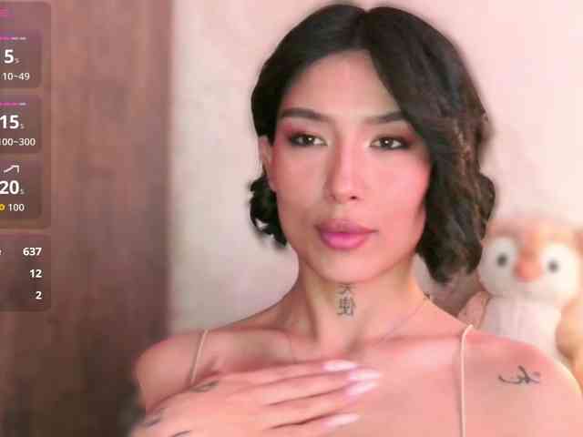 Girl-next-door webcam