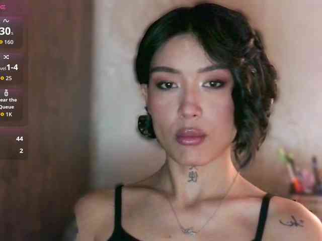 Girl-next-door webcam