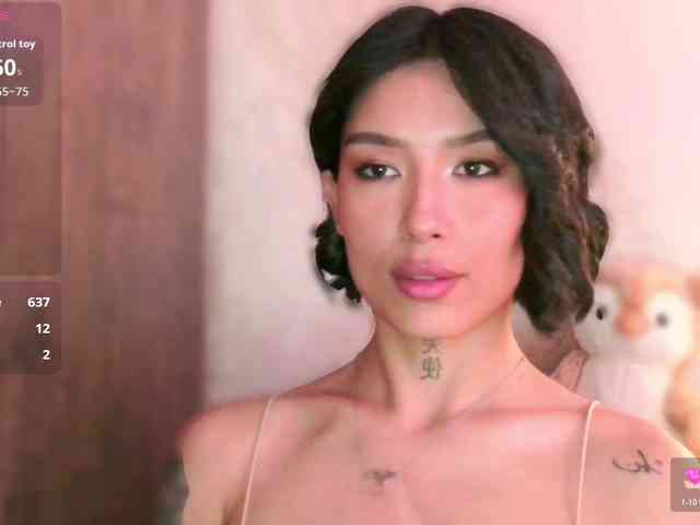 Girl-next-door webcam