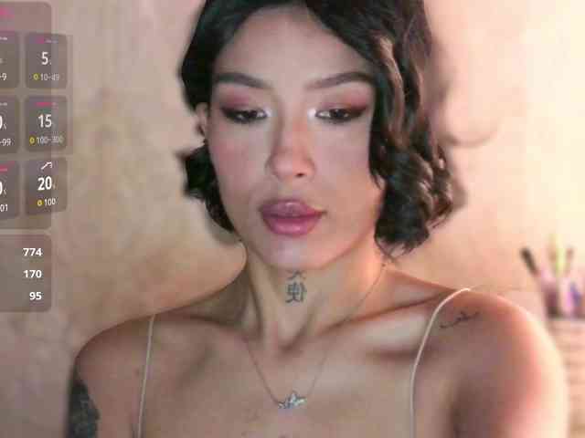 Girl-next-door webcam