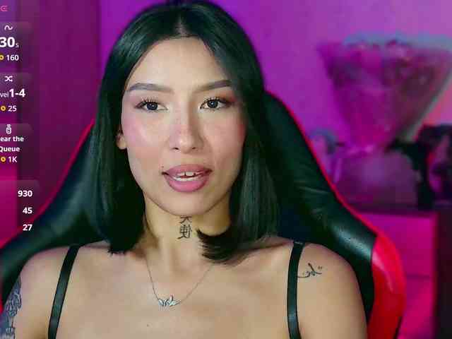 Girl-next-door webcam
