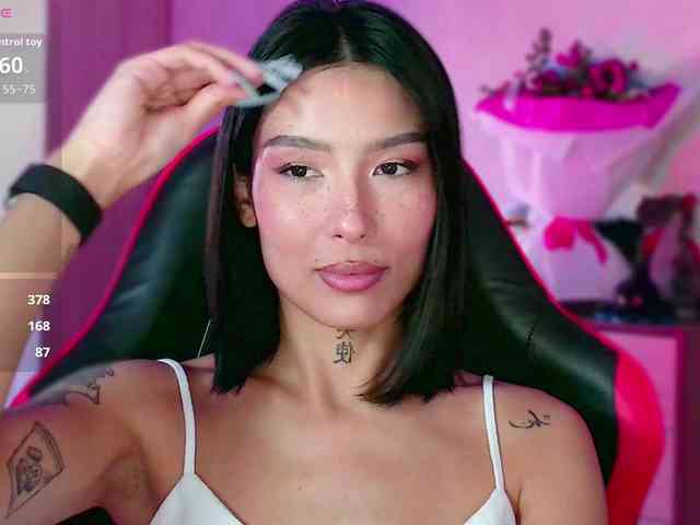 Girl-next-door webcam