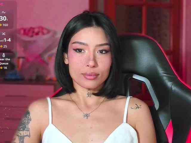 Girl-next-door webcam