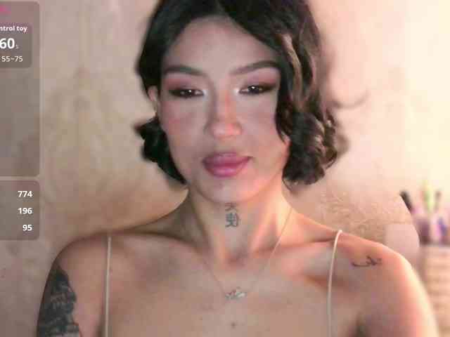 Girl-next-door webcam