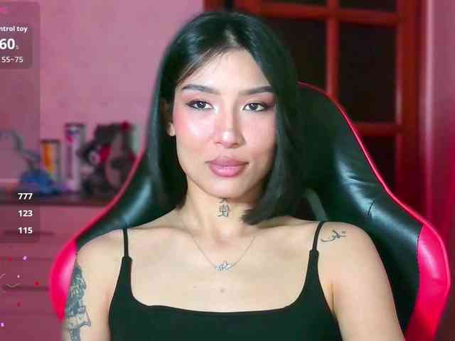 Girl-next-door webcam