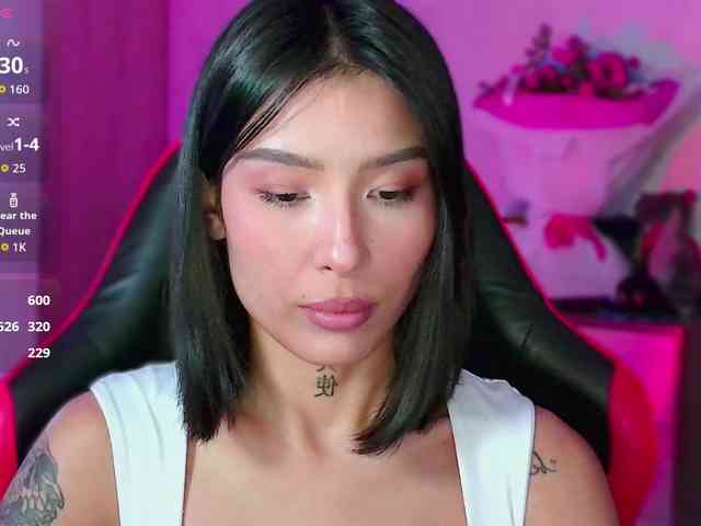 Girl-next-door webcam