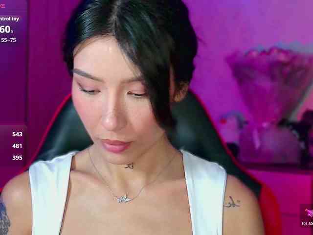 Girl-next-door webcam