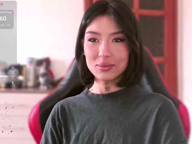 Girl-next-door webcam