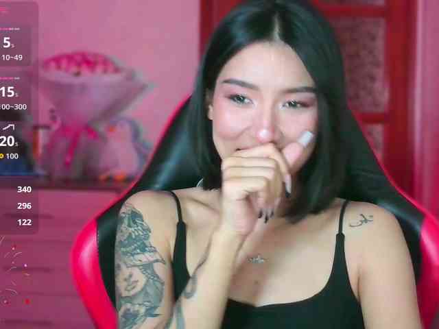 Girl-next-door webcam