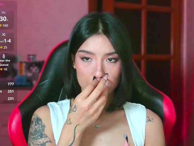 Girl-next-door webcam