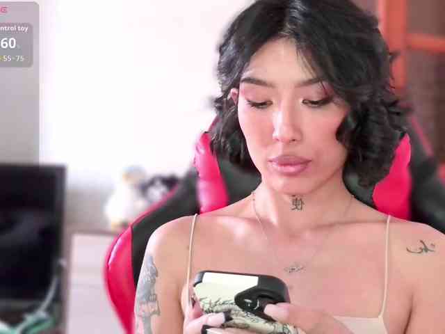 Girl-next-door webcam