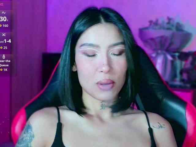 Girl-next-door webcam