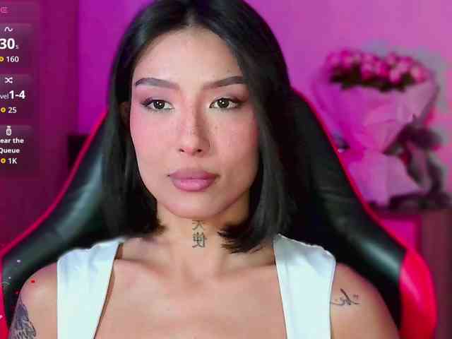 Girl-next-door webcam