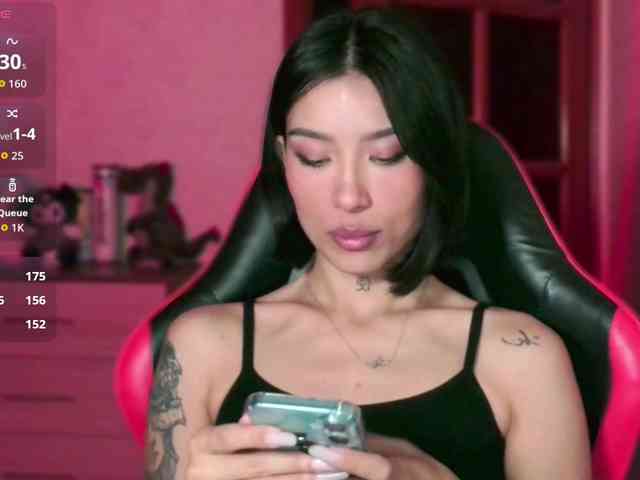 Girl-next-door webcam