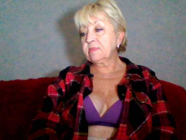 AnjelElinor, 58 y/o - Live Cam on BongaCams