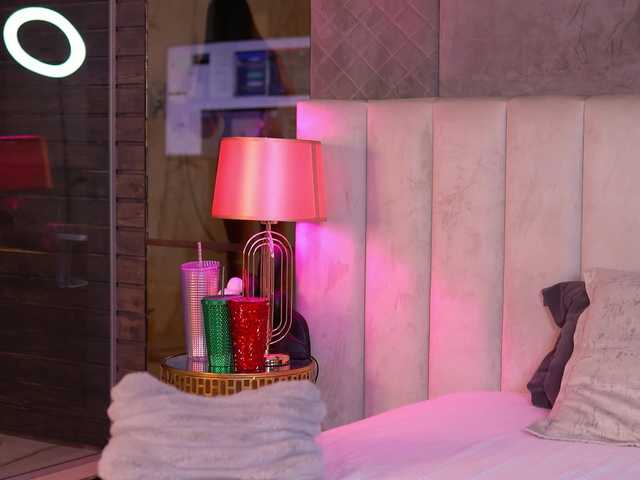 RaisaKali live cam on BongaCams