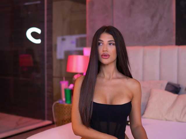 Sex chat gratuit in direct cu RaisaKali pe BongaCams