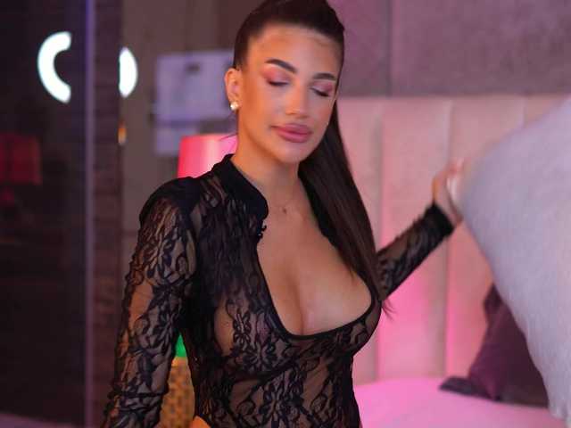 Sex chat gratuit in direct cu RaisaKali pe BongaCams