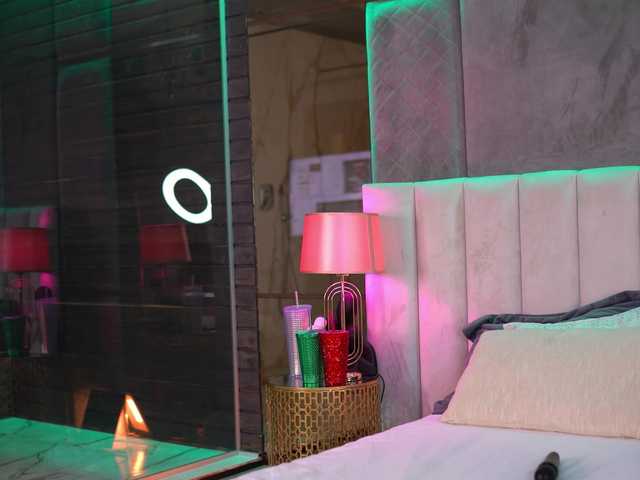 RaisaKali live cam on BongaCams
