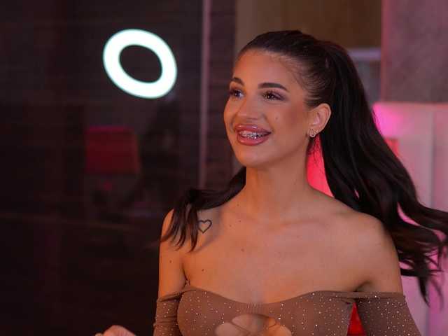 Sex chat gratuit in direct cu RaisaKali pe BongaCams