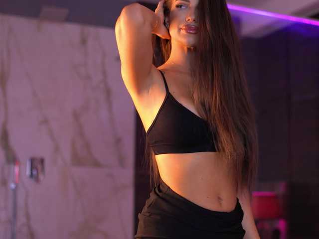 Sex chat gratuit in direct cu RaisaKali pe BongaCams