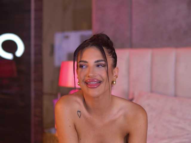 Sex chat gratuit in direct cu RaisaKali pe BongaCams