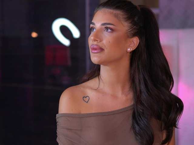 Sex chat gratuit in direct cu RaisaKali pe BongaCams