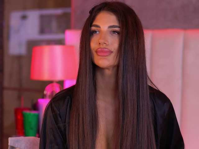 Sex chat gratuit in direct cu RaisaKali pe BongaCams
