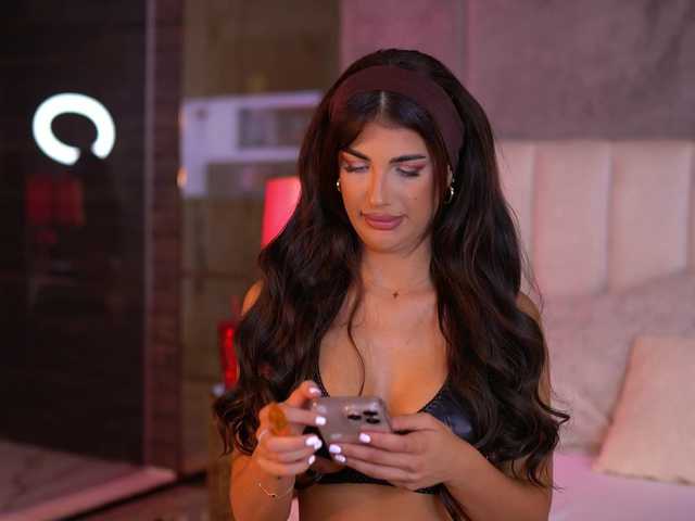 Sex chat gratuit in direct cu RaisaKali pe BongaCams