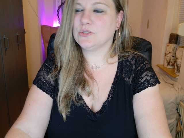 MissKim live cam on BongaCams