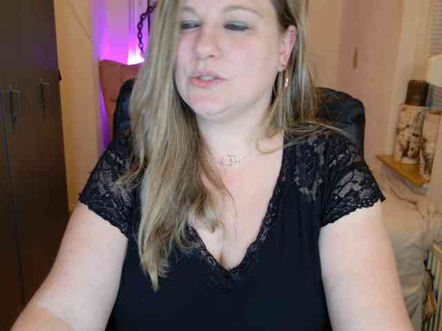 MissKim webcam