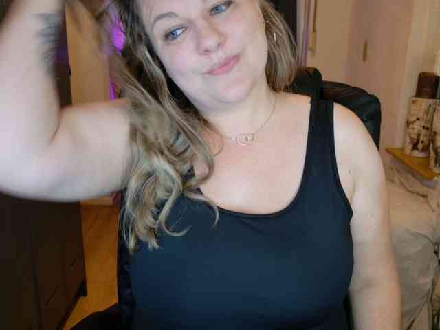MissKim webcam