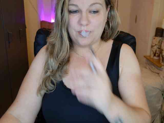 MissKim webcam