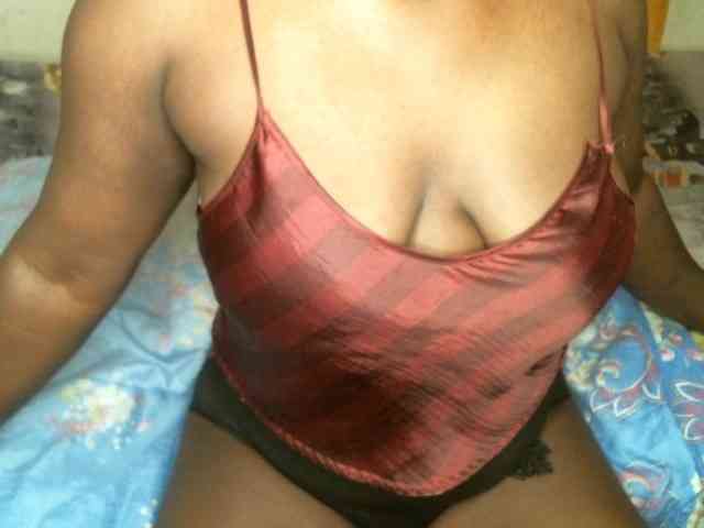 BLACKQUEEN344 webcam