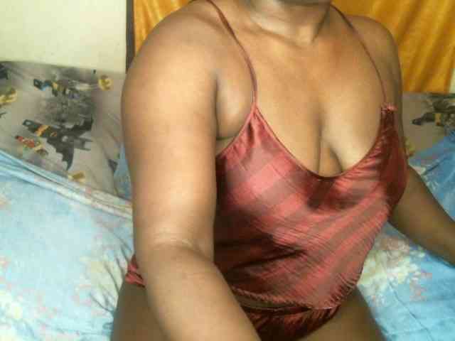 BLACKQUEEN344 webcam