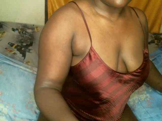 BLACKQUEEN344 webcam